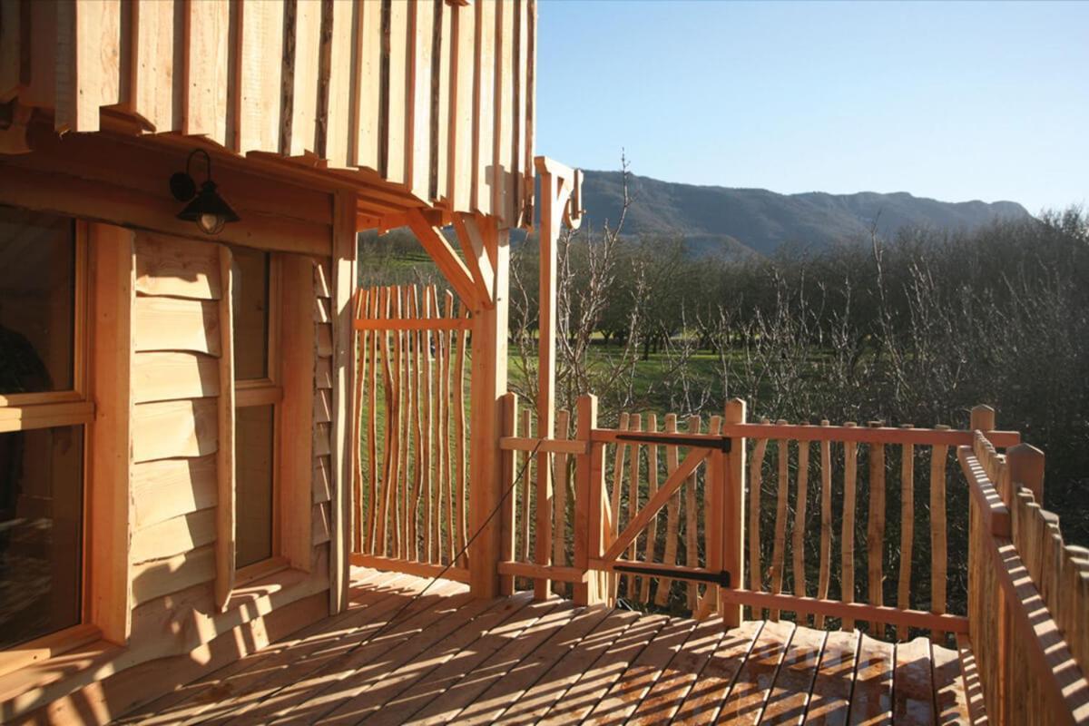 Roulottes Au Pied Du Vercors 圣·让恩·罗亚恩斯 外观 照片