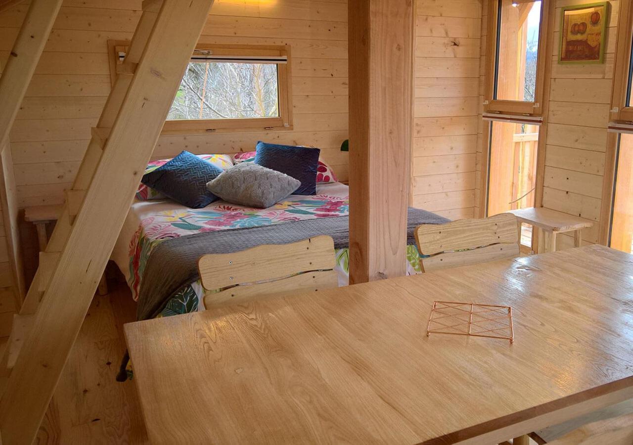 Roulottes Au Pied Du Vercors 圣·让恩·罗亚恩斯 外观 照片